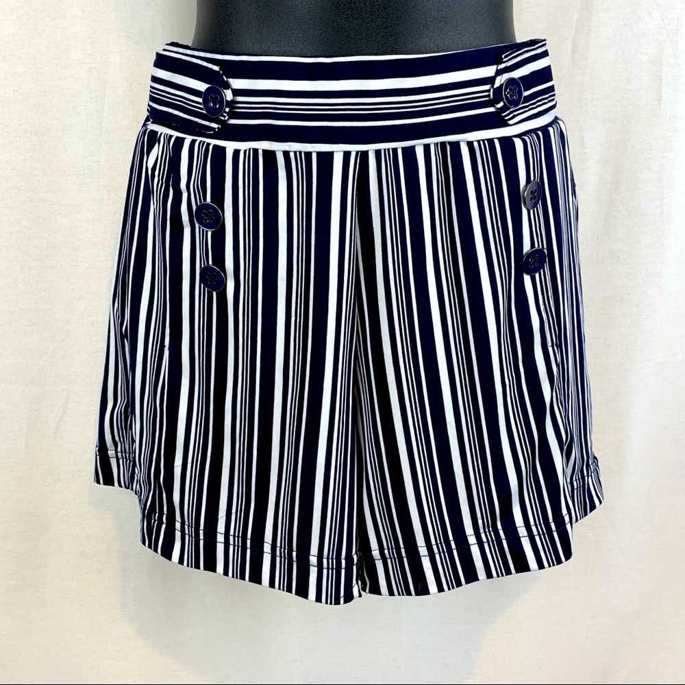 Robert Louis Striped Dress Shorts , Size S